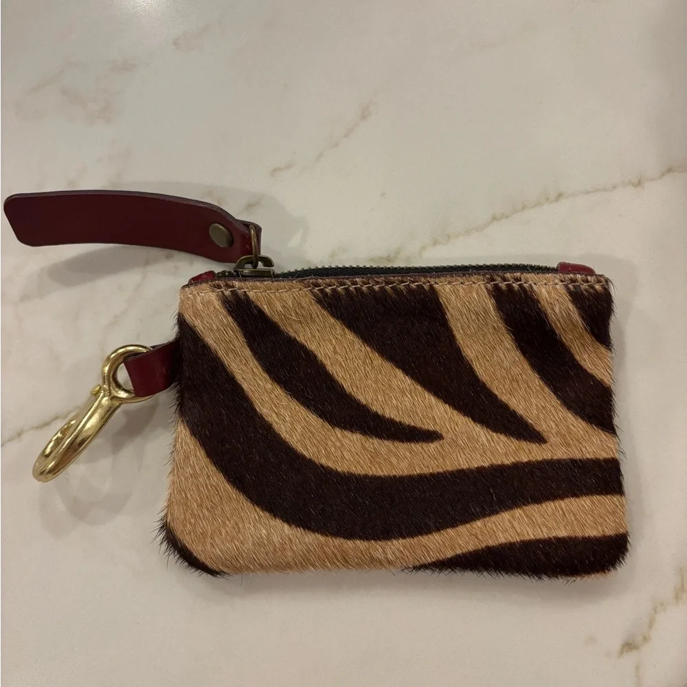 Parker Thatch Zebra Print Card Holder with Red Accents - Picture 2 of 3